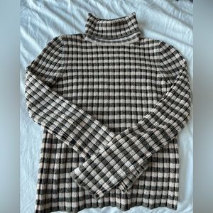 Anthropologie Roll Neck - X-small